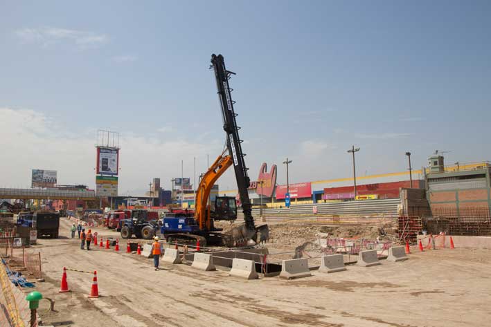 excavación línea 2 metro de Lima