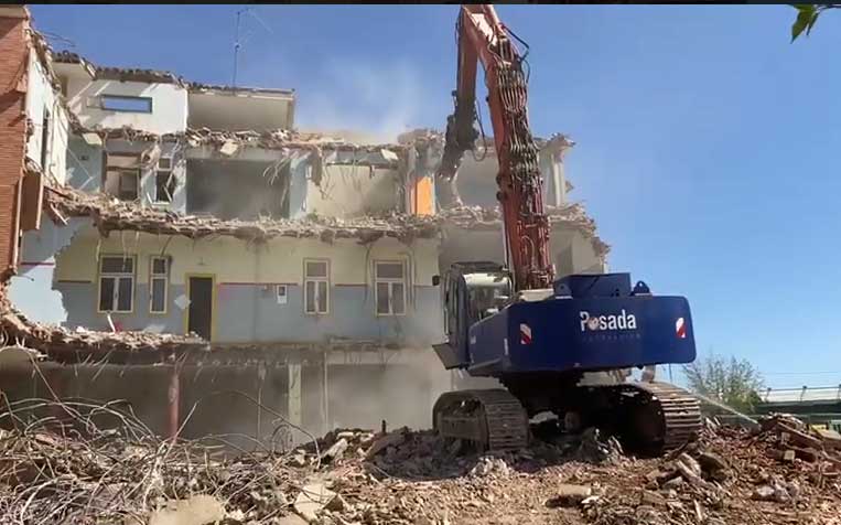 Demolición de edificio en Palencia