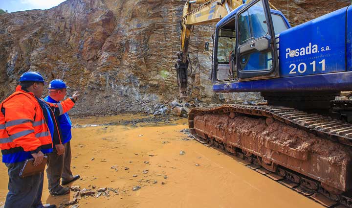 alquiler maquinaria operada minería